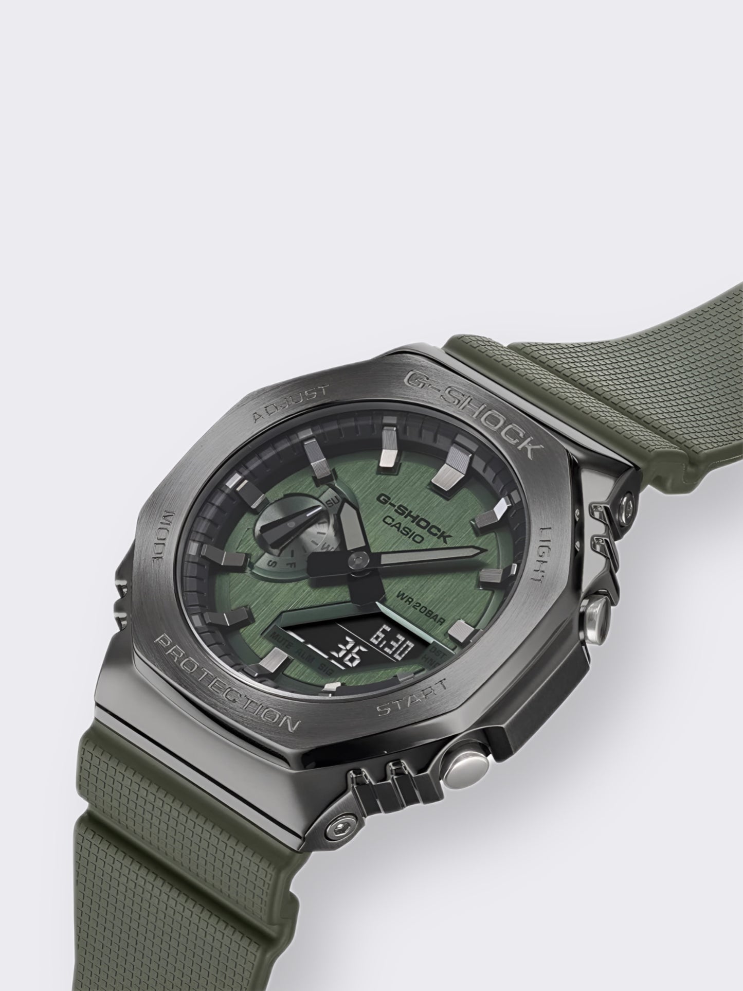 G-SHOCK GM-2100B-3AER